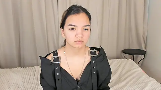 CoreenLuebbers online show from 21, 11, 2025