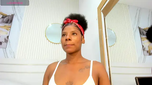 Snapshot of Afro_Luna chatting on 16, 7, 2026 Afro Luna online show from 16, 7, 2026