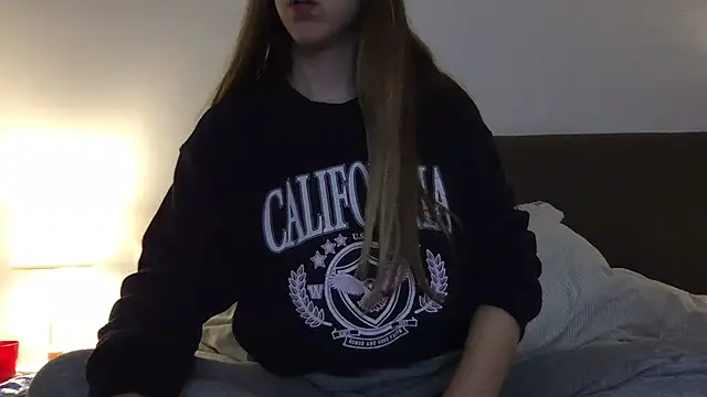 Martimartinaxx online show from 25, 3, 2026