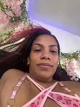 Snapshot of ArielleMillerr- chatting on 25, 6, 2026 ArielleMillerr- online show from 25, 6, 2026