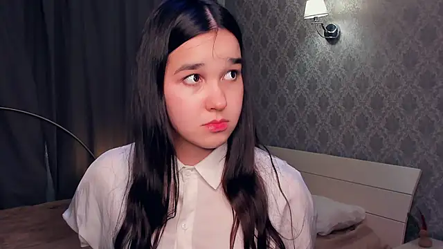 MeliaMelchiori online show from 18, 12, 2025