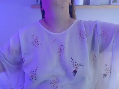 Snapshot of victoriajoness chatting on 29, 11, 2025 victoriajoness online show from 29, 11, 2025