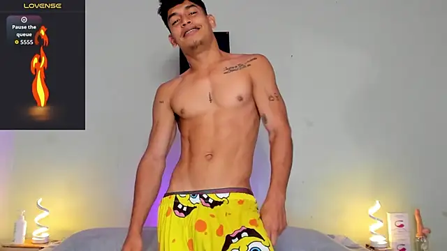 Snapshot of blorelopez chatting on 5, 4, 2026 blorelopez online show from 5, 4, 2026