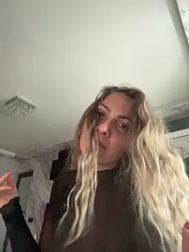 Snapshot of Goldgodess chatting on 26, 11, 2025 Goldgodess online show from 26, 11, 2025