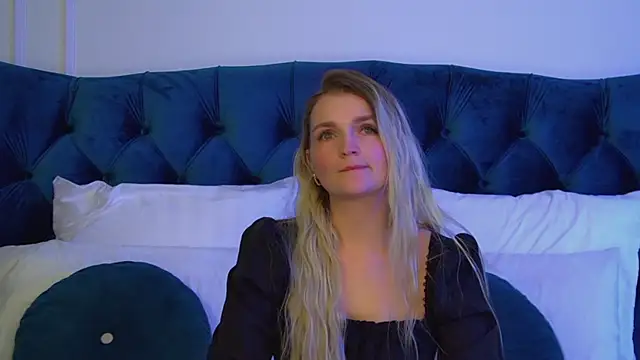 AnnyRaii online show from 26, 2, 2026