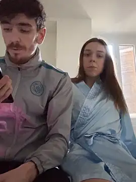 Snapshot of DuoDesir1 chatting on 16, 12, 2025 DuoDesir1 online show from 16, 12, 2025