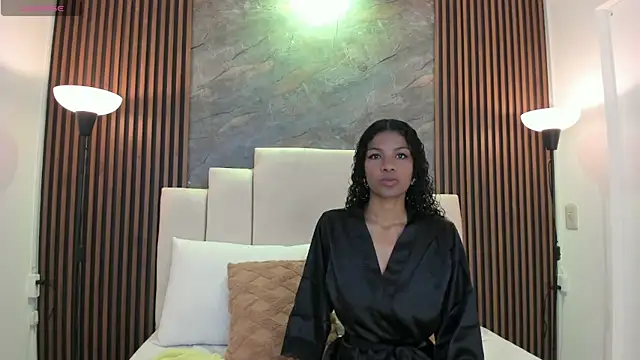 catiusca reyes 03 online show from 25, 11, 2025