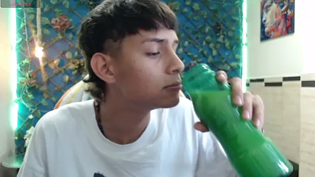 Snapshot of DraxBlade09 chatting on 14, 12, 2025 DraxBlade09 online show from 14, 12, 2025