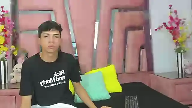 Snapshot of AdmedThot chatting on 19, 11, 2025 AdmedThot online show from 19, 11, 2025