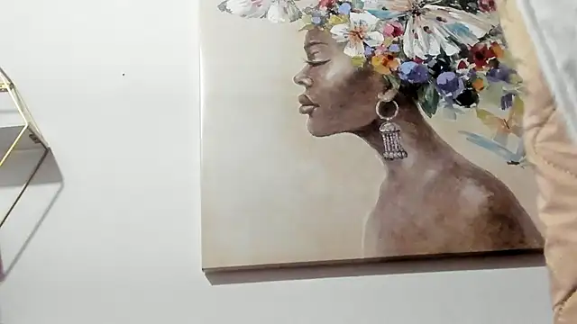 Snapshot of ebony_cristal_1 chatting on 23, 11, 2025 ebony cristal 1 online show from 23, 11, 2025