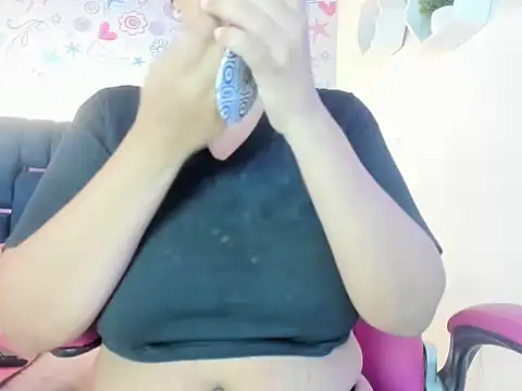 Snapshot of ISA_RIVAS chatting on 30, 11, 2025 ISA RIVAS online show from 30, 11, 2025