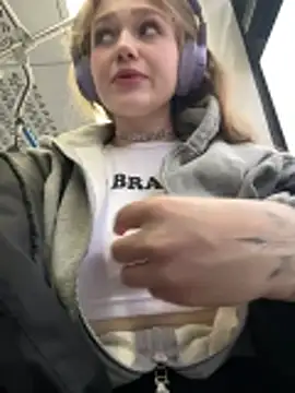 Snapshot of RussianWoman chatting on 20, 12, 2025 RussianWoman online show from 20, 12, 2025