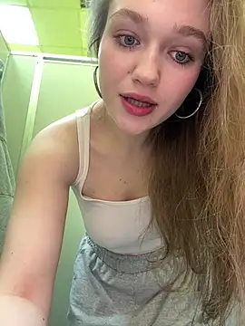 Snapshot of RussianWoman chatting on 17, 1, 2026 RussianWoman online show from 17, 1, 2026