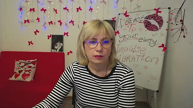 LaurenWishy online show from 10, 3, 2026