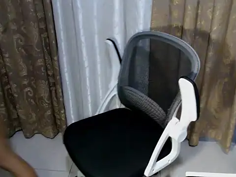 Snapshot of AmazingVivyoria69 chatting on 4, 7, 2026 AmazingVivyoria69 online show from 4, 7, 2026