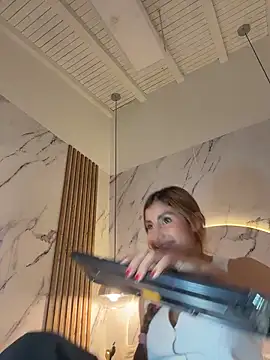 IsabelaStefano online show from 22, 12, 2025