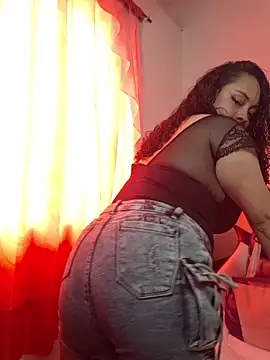 Snapshot of lore_strip chatting on 20, 11, 2025 lore strip online show from 20, 11, 2025