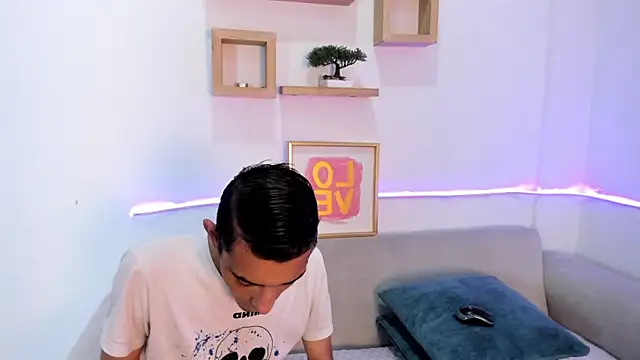 Snapshot of Lia_Steven chatting on 24, 11, 2025 Lia Steven online show from 24, 11, 2025