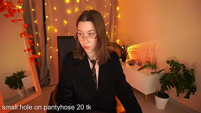 AnnetteLane online show from 20, 11, 2025