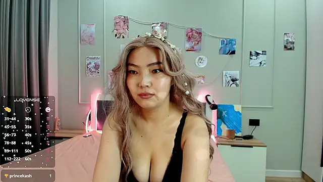 junamiin online show from 4, 12, 2025