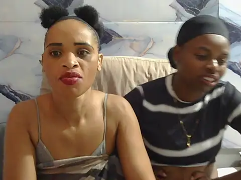 sexy bone213 online show from 24, 11, 2025