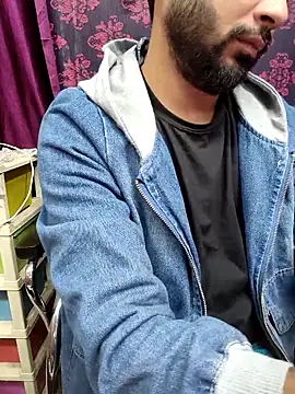 Cute Lucky online show from 4, 2, 2026