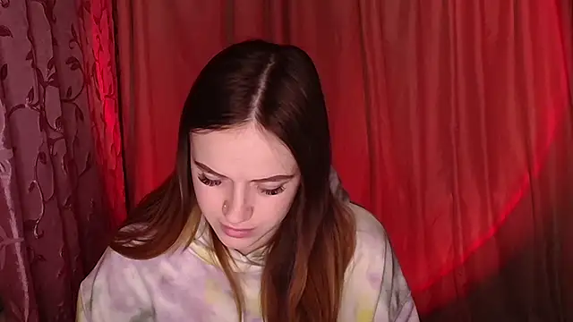 Illa May online show from 4, 3, 2026