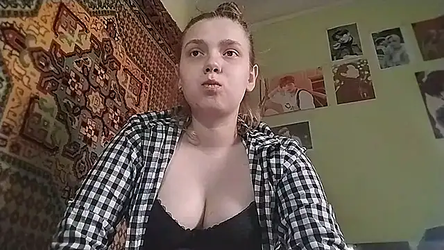 KikiBang online show from 27, 4, 2026