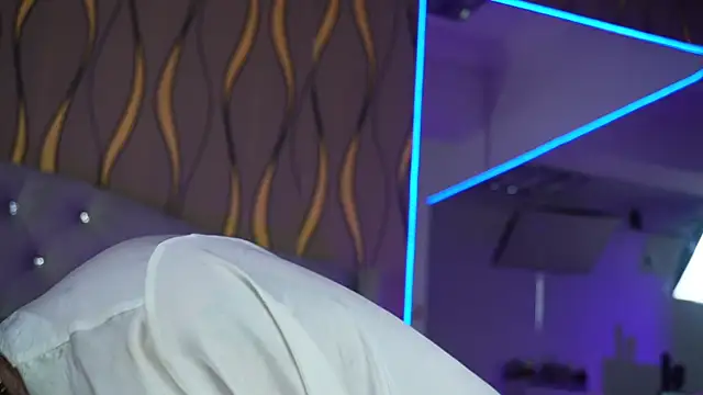 Snapshot of lovely_sophia_ chatting on 25, 11, 2025 lovely sophia online show from 25, 11, 2025