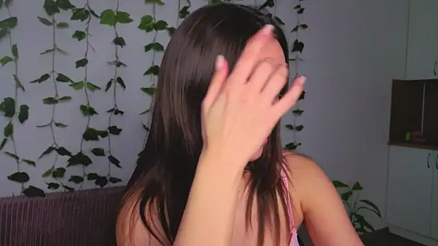 Tiffany Sweetie online show from 3, 4, 2026