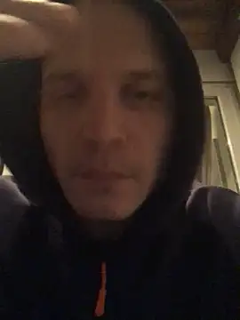 Spielzeugtwink online show from 15, 12, 2025