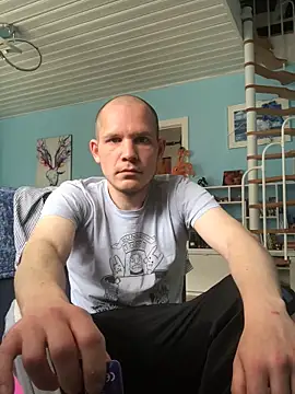 Snapshot of Spielzeugtwink chatting on 6, 5, 2026 Spielzeugtwink online show from 6, 5, 2026