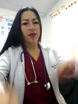 JustSamantha  online show from 3, 2, 2026