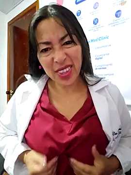 JustSamantha  online show from 9, 4, 2026