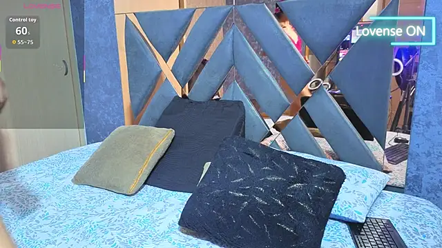 alicee foox online show from 30, 3, 2026