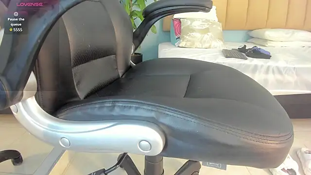 Snapshot of lexiemonroe2 chatting on 28, 11, 2025 lexiemonroe2 online show from 28, 11, 2025