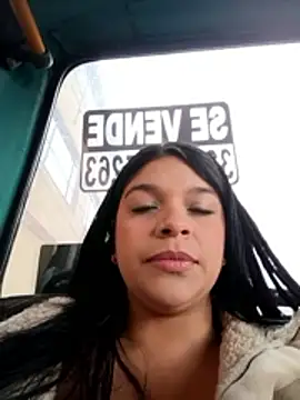 Layla-daring online show from 6, 1, 2026