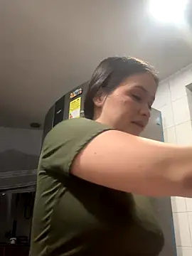 Little  Danni1 online show from 16, 12, 2025