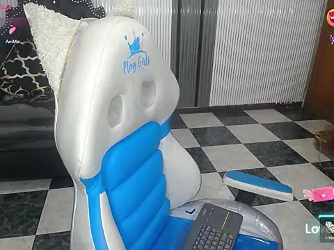 babyschoolgiirl online show from 21, 12, 2025