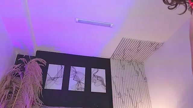 dahianae   online show from 7, 2, 2026