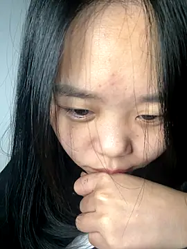 Snapshot of Kiee-lee chatting on 28, 11, 2025 Kiee-lee online show from 28, 11, 2025