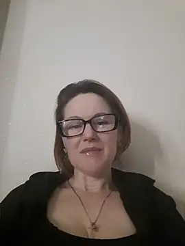 Snapshot of LanaOlbenst chatting on 19, 4, 2026 LanaOlbenst online show from 19, 4, 2026