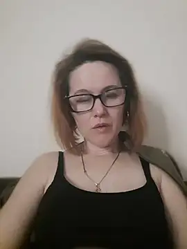 Snapshot of LanaOlbenst chatting on 4, 5, 2026 LanaOlbenst online show from 4, 5, 2026