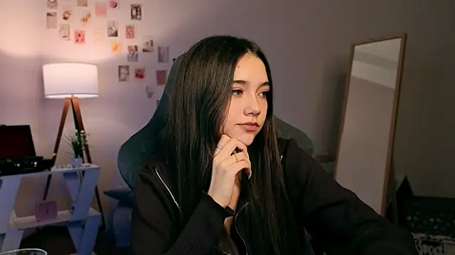 Snapshot of Vexorine chatting on 28, 11, 2025 Vexorine online show from 28, 11, 2025