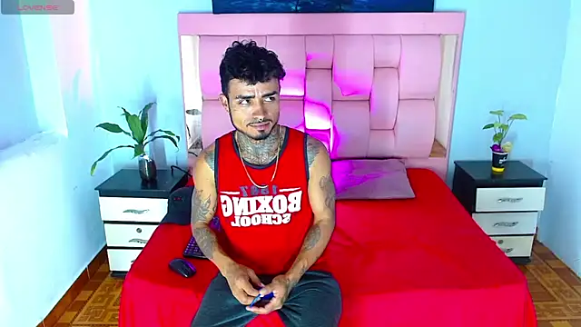Hot Latino x online show from 21, 12, 2025