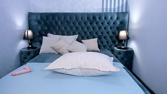 Snapshot of MonicaSway chatting on 26, 11, 2025 MonicaSway online show from 26, 11, 2025