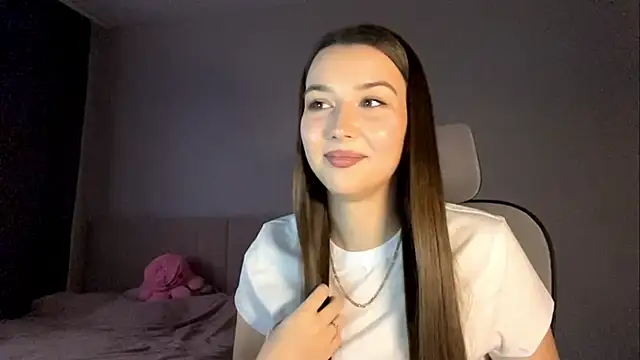 Annie SmiIe online show from 24, 11, 2025