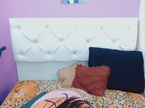 Snapshot of xwetdreamsx chatting on 27, 11, 2025 xwetdreamsx online show from 27, 11, 2025