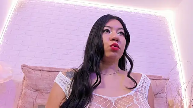 Snapshot of lunaa_hart chatting on 1, 5, 2026 lunaa hart online show from 1, 5, 2026