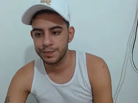 Snapshot of pinky_7 chatting on 23, 11, 2025 pinky 7 online show from 23, 11, 2025